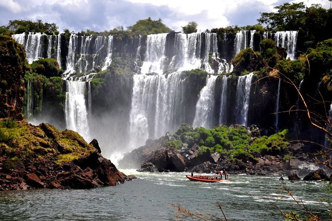 Tour to Iguaçu Brazilian Falls From Argentina - Suitability and Considerations