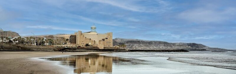 Tour to Las Palmas De Gran Canaria: History and Culture - Transportation and Logistics