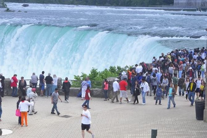 Tour to Niagara Falls With Cruise - Roundtrip Transportation
