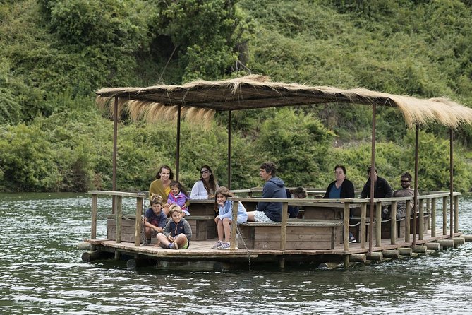 Tour to Parque Tricao + Aviary and Pomaire Full Day From Santiago - Key Points