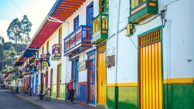 Tour to Salento and Cocora Valley From Pereira or Armenia - Frequently Asked Questions