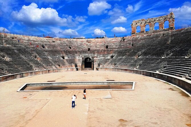 Tour to the Arena Di Verona at the Gladiators Time - Guided by Fabios Expertise