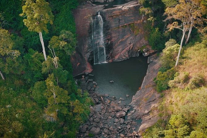 Tour to the Hidden Waterfalls Around Kandy (Knuckles Range) - Navigating the Hiking Route