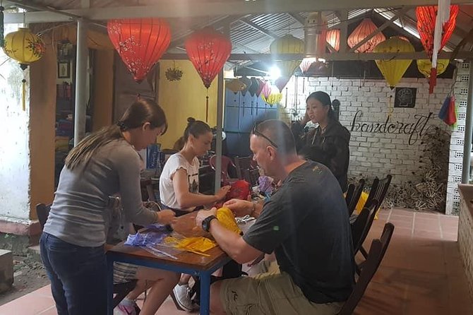 Tour to Tra Que Vegetable Village, Silk Weaving & Lantern Making Class - Tour Highlights and Experiences