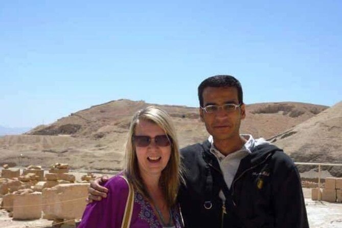 Tour to Tutankhamun Tomb in Kings Valley, Hatshepsut Temple, Colossi of Memnon - Exploring Tutankhamuns Tomb
