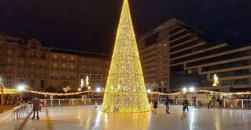 Tour to Vigo Christmas Lights Plus Pontevedra Including Boat - Itinerary Details