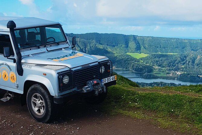Tour to Western and Central Volcanoes on 4x4: Sete Cidades & Fogo Lakes - Intimate-Group Experience
