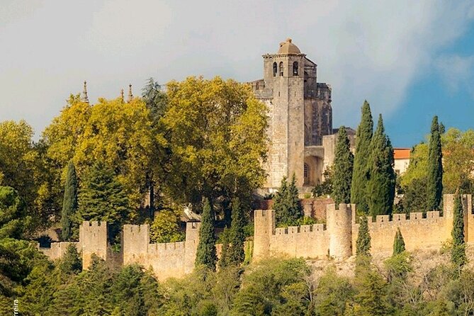 Tour Tomar (Templars) and Fátima - Transportation and Logistics