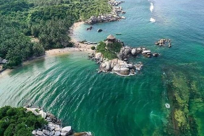 Tour Two Beaches: Cinto and Crystal in Tayrona Park - Highlights of the Cinto Beach