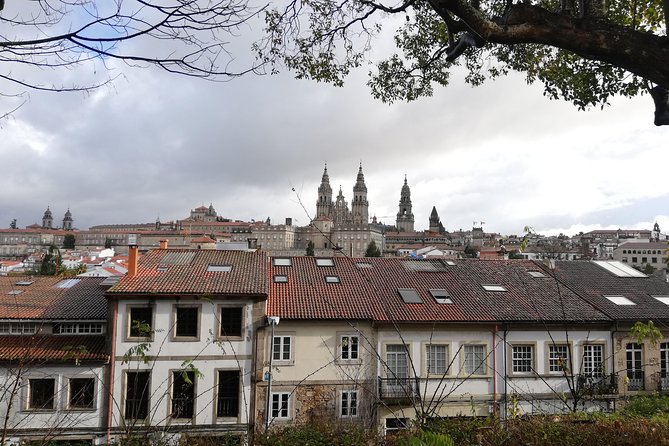 Tour Vigo and Santiago De Compostela: Departure From Braga and Guimarães - Highlights of Vigo