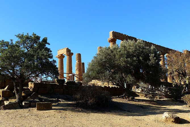 Tour With Minivan From Syracuse to Agrigento and Scala Dei Turchi - Review Summary