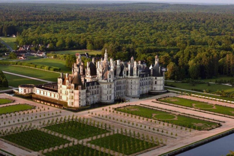 Touraine: Château D'amboise and Château Du Clos Lucé Tour - Château Damboise