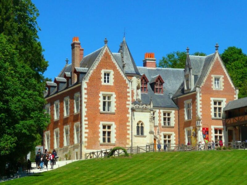 Touraine: Château D'amboise and Château Du Clos Lucé Tour - Château Du Clos Lucé
