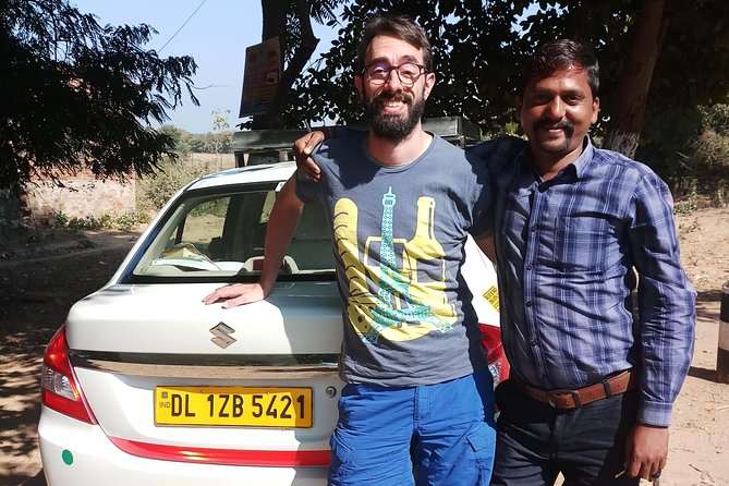 Tourist Driver for New Delhi and Old Delhi Saighseen. - Meeting and Pickup
