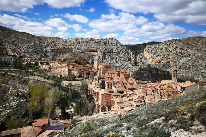 Touristic Highlights of Albarracín on a Private Half Day Tour With a Local - Breathtaking Views From the Walls