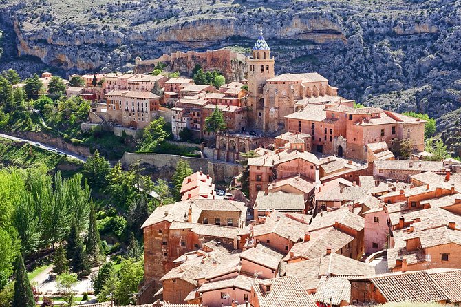 Touristic Highlights of Albarracín on a Private Half Day Tour With a Local - Accessibility and Health Considerations