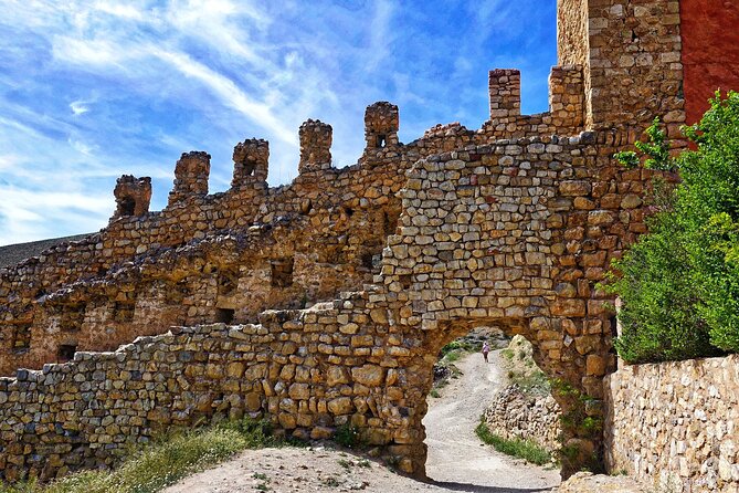 Touristic Highlights of Albarracín on a Private Half Day Tour With a Local - Flexibility and Private Tour Experience