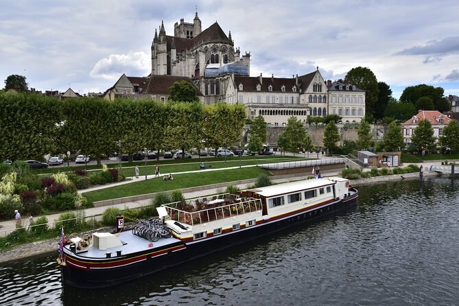 Touristic Highlights of Auxerre a Private Half Day Tour (4 Hours) With a Local - Highlights of the Private Tour