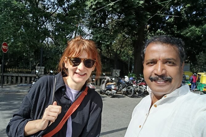 Touristic Highlights of Bangalore (Guided Sightseeing Tour With Food Tasting) - Cubbon Park and Lalbagh Botanical Gardens