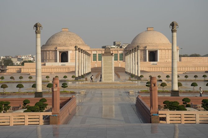 Touristic Highlights of Lucknow (Guided Fullday Sightseeing Tour by Car) - Comfortable Air-Conditioned Vehicle Transportation