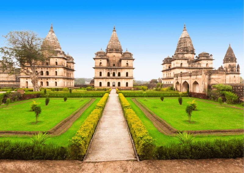 Touristic Highlights of Orchha & Jhansi Full Day Tour by Car - Taking in Orchhas Local Markets