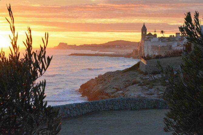 Touristic Highlights of Sitges on a Private Half Day Tour With a Local - Admiring Iconic Modernist Architecture