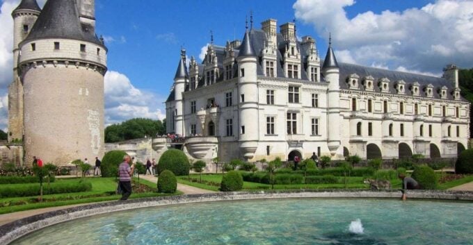 Tours/Amboise: Private Chambord and Chenonceau Chateau Tour - French Renaissance Architecture