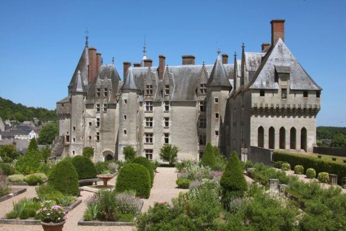 Tours/Amboise: Private Tour Azay-Le-Rideau, Langeais, Villandry - Guided Tours and Activities