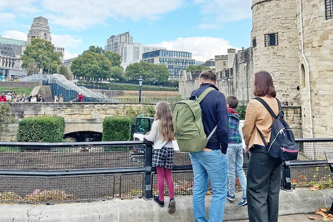 Tower of London & Tower Bridge Private Tour for Kids and Families - Security and Access Considerations