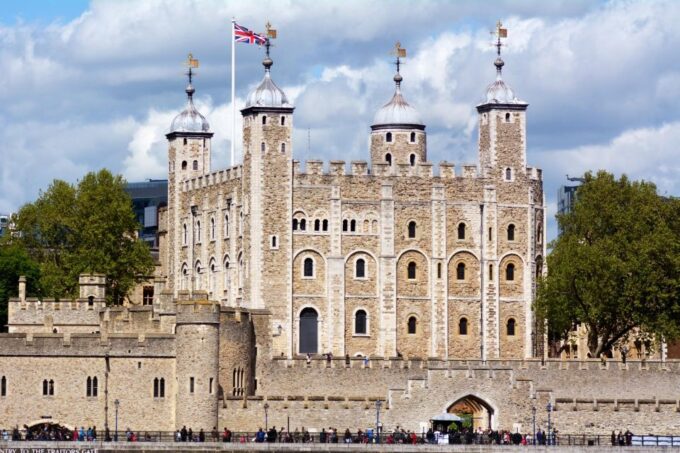 Tower of London, Westminster Abbey, British Museum Day Tour - Tour Duration and Languages