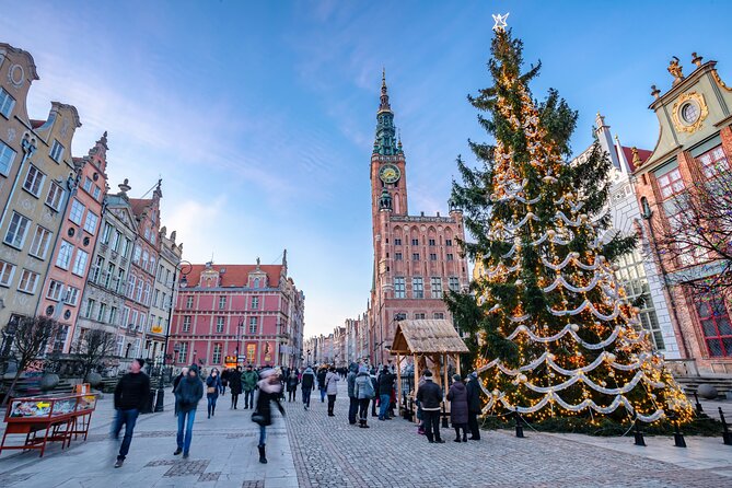 Town Hall and Gdansk Old Town Private Tour With Tickets - Key Points