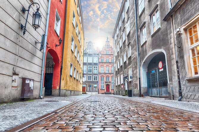 Town Hall and Gdansk Old Town Private Tour With Tickets - Private Guided Walking Tour