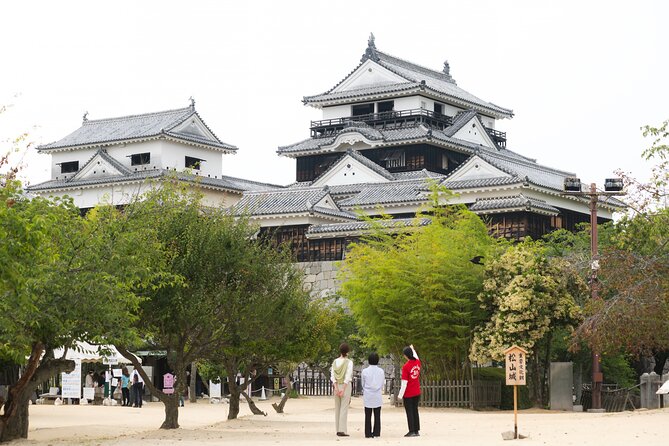 [Town Walk] Stroll Around Matsuyama Castle and Enjoy Local Shopping - Exploring Okaido Shopping Arcade