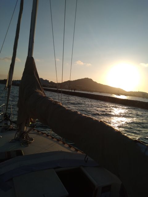 Townsville: Sunset Sailing Tour Boat Cruise Townsville - Highlights of the Cruise