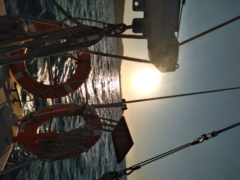 Townsville: Sunset Sailing Tour Boat Cruise Townsville - Sunset Viewing Experience