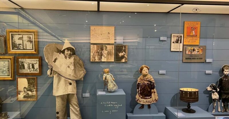 Toy Museum: Anna Maria and Salvador Dalí and García Lorca's Toys. - Key Points