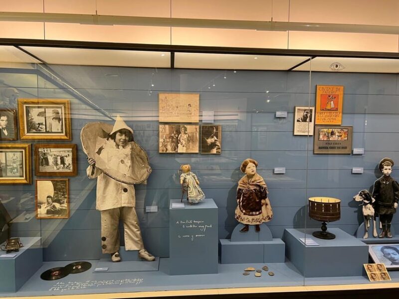 Toy Museum: Anna Maria and Salvador Dalí and García Lorca's Toys. - Extraordinary Puppets and Collections