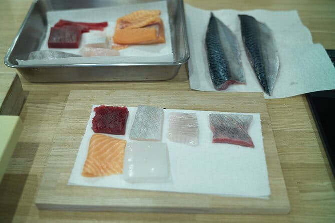 Toyosu Fish Market Private Tour and Cooking Experience - Meeting and Pickup