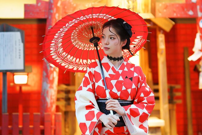 Traditional and Fashionable Kimono Experience - Accessibility and Group Size