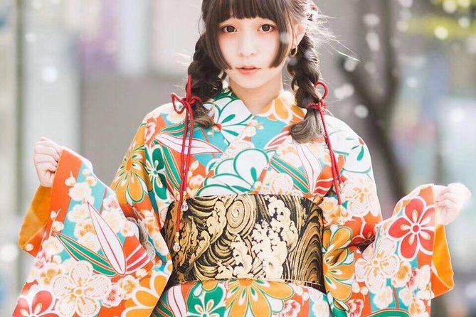 Traditional and Fashionable Kimono Experience - Hairstyling and Makeup