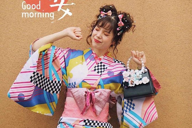 Traditional and Fashionable Kimono Experience - Departure and Return