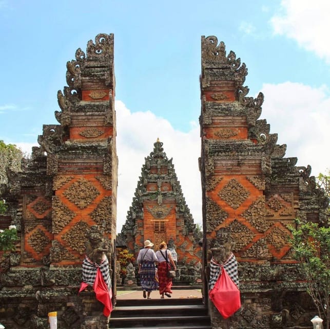 Traditional Bali Art and Shopping Tour in Ubud - Batuan Temple Visit