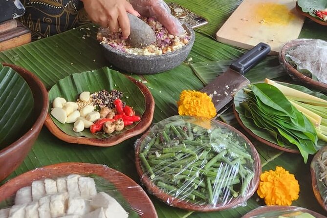 Traditional Balinese Cooking Class With Tanah Lot Temple Tour - Tanah Lot Temple