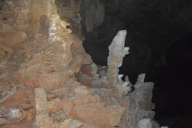 Traditional Cavetubing With Lunch - Dining Experience