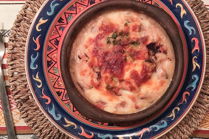 Traditional Chilean Cooking Class With a Local in Her Santiago Countryside Home - Savoring the Homemade Meal Together