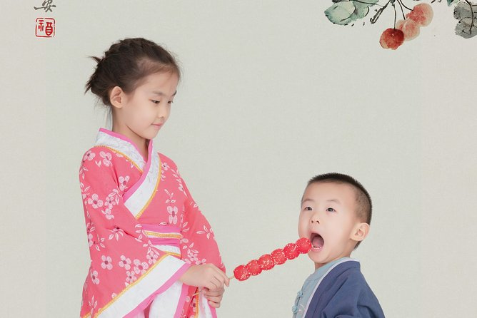 Traditional Chinese Dress Photo for Kids - Sum Up