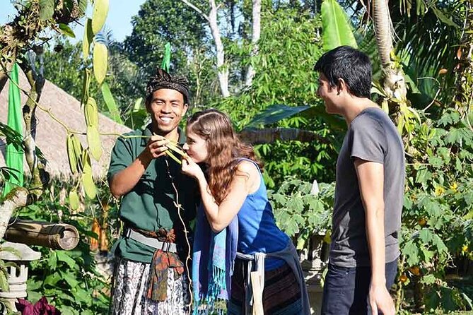 Traditional Cooking Class In Ubud With Local Balinese Family - Balinese Cooking Experience