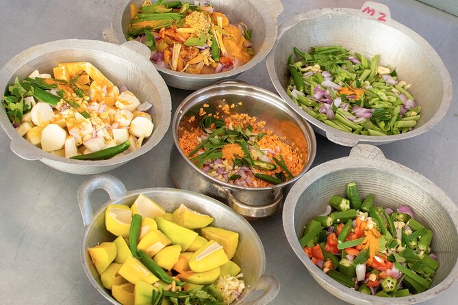Traditional Cooking Small-Group Class in Unawatuna - Accessibility and Seating