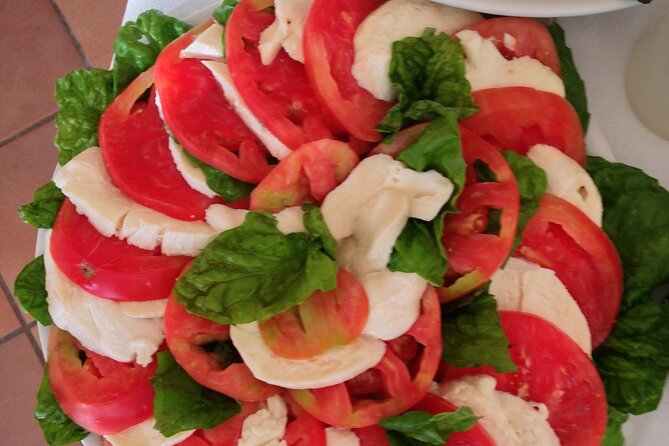 Traditional Dinner in the Farm With Seasonal Products & Transfer - Key Points