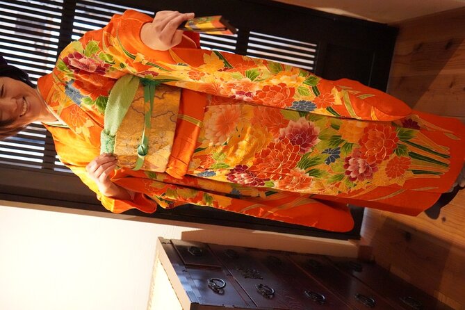Traditional Elegance: Private Kimono Experience in Luxurious Silk - Availability and Schedule